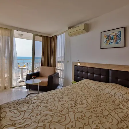 Nona Hotel 3*